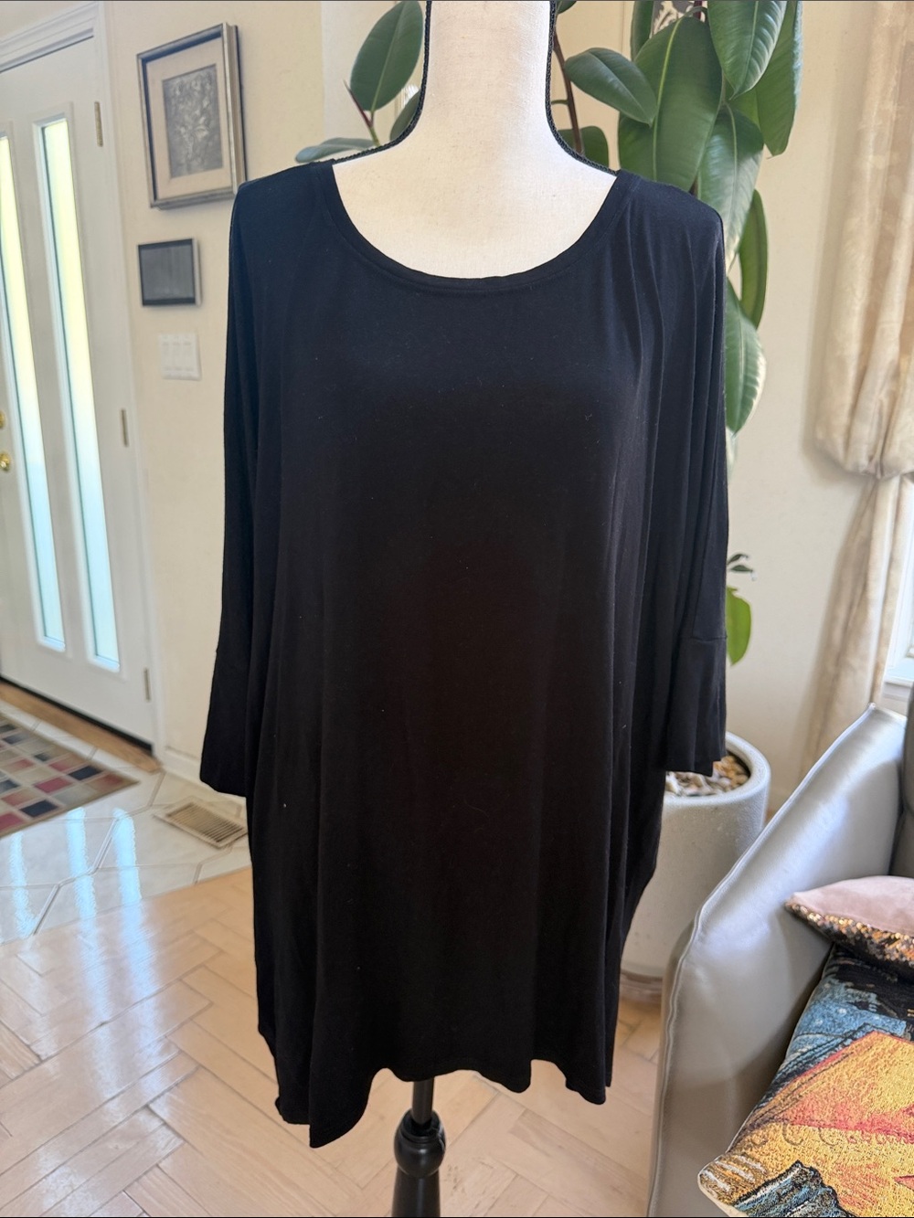 Eileen Fisher Black Scoop Neck Tunic Top